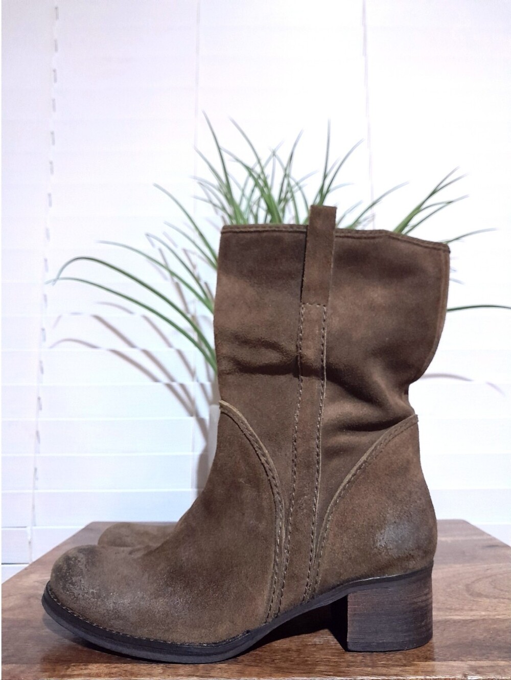 Biviel distressed boho brown suede pull-on ankle boots 38 (7.5)